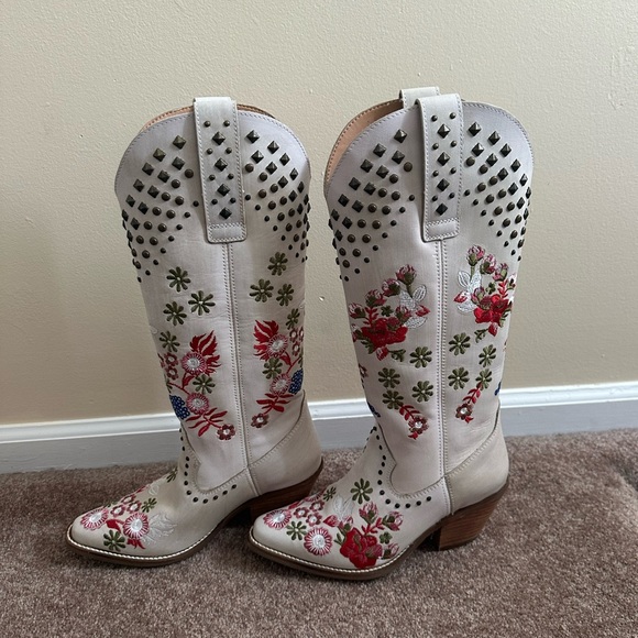 Dingo Poppy Cowboy Boots - Picture 3 of 6